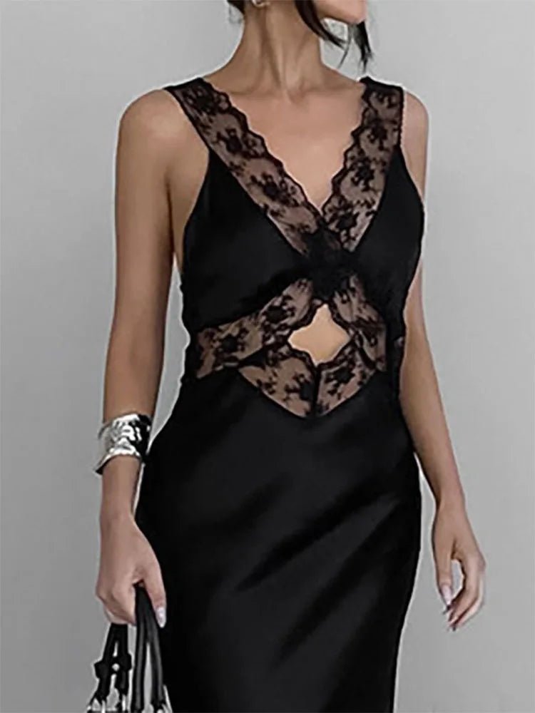 Bianca Deep V-Neck Lace Maxi Dress